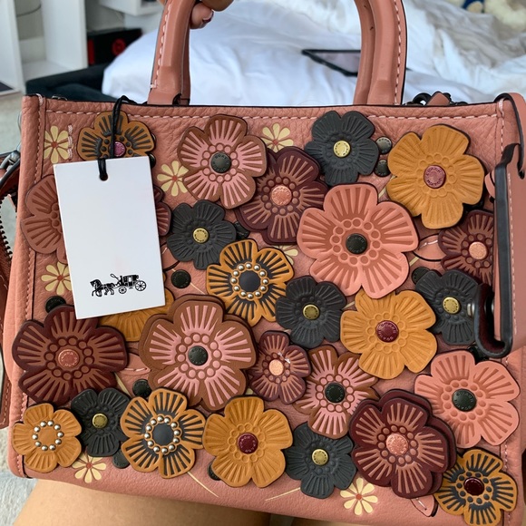 Coach Rogue 25 with Tea Rose Melon/Black Copper - Picture 4 of 8
